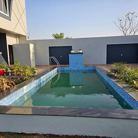 Shree Ambe Farmhouse Villa อุจเจน ภายนอก รูปภาพ