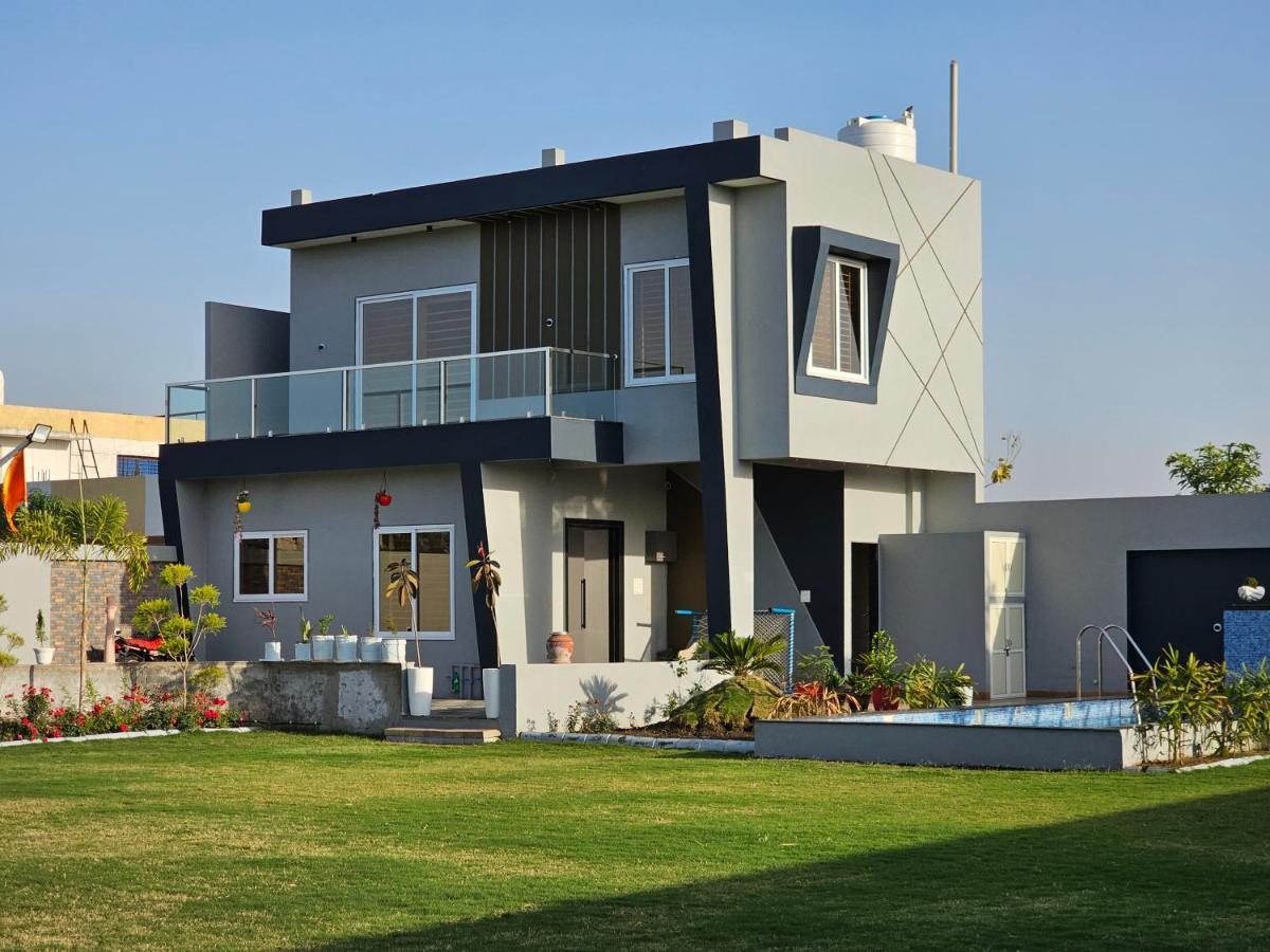Shree Ambe Farmhouse Villa อุจเจน ภายนอก รูปภาพ